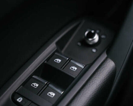 Белый Ауди Ку 5, объемом двигателя 1.98 л и пробегом 2 тыс. км за 42000 $, фото 32 на Automoto.ua