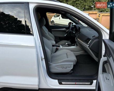 Білий Ауді Ку 5, об'ємом двигуна 2 л та пробігом 5 тис. км за 46500 $, фото 55 на Automoto.ua