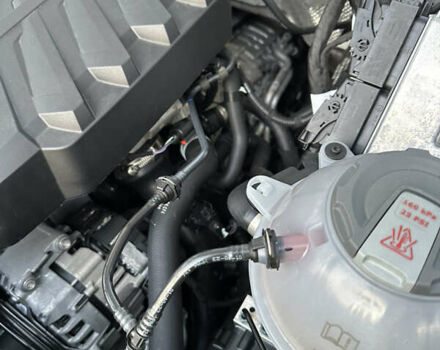 Білий Ауді Ку 5, об'ємом двигуна 1.98 л та пробігом 22 тис. км за 41777 $, фото 35 на Automoto.ua