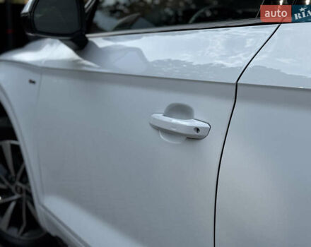 Білий Ауді Ку 5, об'ємом двигуна 2 л та пробігом 5 тис. км за 46500 $, фото 10 на Automoto.ua