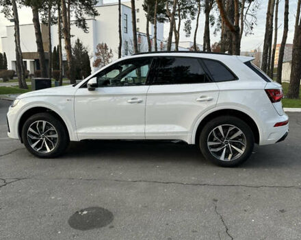 Білий Ауді Ку 5, об'ємом двигуна 1.98 л та пробігом 22 тис. км за 41777 $, фото 9 на Automoto.ua