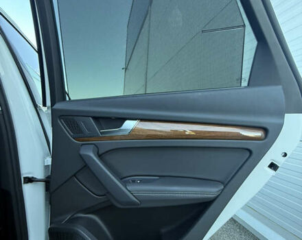 Білий Ауді Ку 5, об'ємом двигуна 1.98 л та пробігом 20 тис. км за 56900 $, фото 23 на Automoto.ua