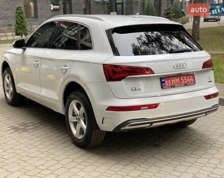 Белый Ауди Ку 5, объемом двигателя 2 л и пробегом 4 тыс. км за 34700 $, фото 2 на Automoto.ua