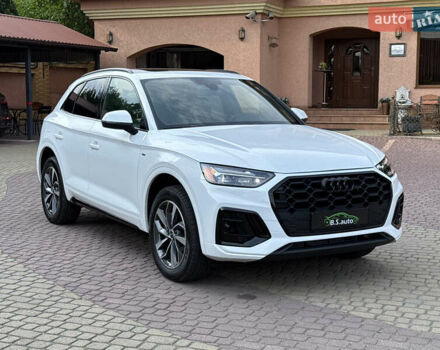 Білий Ауді Ку 5, об'ємом двигуна 2 л та пробігом 5 тис. км за 46500 $, фото 22 на Automoto.ua