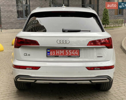 Белый Ауди Ку 5, объемом двигателя 2 л и пробегом 4 тыс. км за 34700 $, фото 3 на Automoto.ua