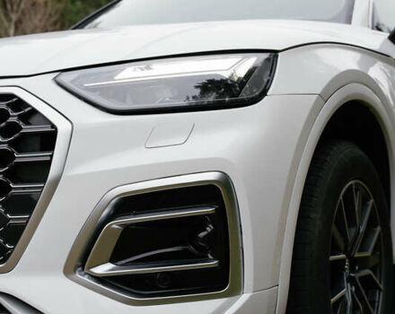 Белый Ауди Ку 5, объемом двигателя 1.98 л и пробегом 2 тыс. км за 42000 $, фото 6 на Automoto.ua