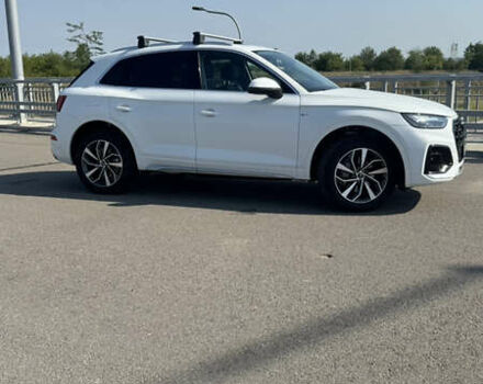 Белый Ауди Ку 5, объемом двигателя 1.98 л и пробегом 7 тыс. км за 39500 $, фото 7 на Automoto.ua