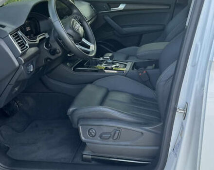 Белый Ауди Ку 5, объемом двигателя 1.98 л и пробегом 7 тыс. км за 39500 $, фото 15 на Automoto.ua