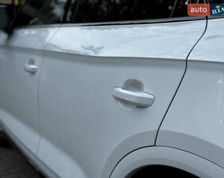 Білий Ауді Ку 5, об'ємом двигуна 2 л та пробігом 5 тис. км за 46500 $, фото 11 на Automoto.ua