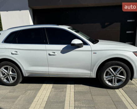 Білий Ауді Ку 5, об'ємом двигуна 1.98 л та пробігом 20 тис. км за 56900 $, фото 8 на Automoto.ua