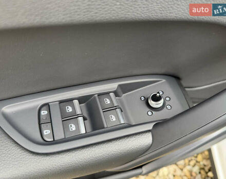 Белый Ауди Ку 5, объемом двигателя 1.98 л и пробегом 17 тыс. км за 37900 $, фото 41 на Automoto.ua