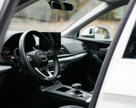 Белый Ауди Ку 5, объемом двигателя 1.98 л и пробегом 2 тыс. км за 42000 $, фото 26 на Automoto.ua