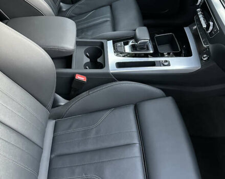 Білий Ауді Ку 5, об'ємом двигуна 1.98 л та пробігом 22 тис. км за 41777 $, фото 20 на Automoto.ua