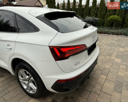 Белый Ауди Ку 5, объемом двигателя 1.97 л и пробегом 12 тыс. км за 59000 $, фото 6 на Automoto.ua