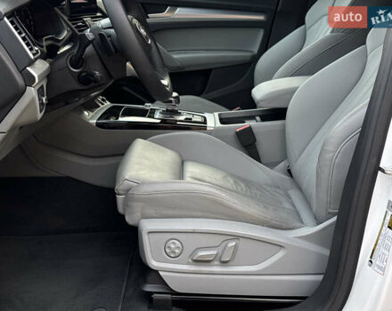 Білий Ауді Ку 5, об'ємом двигуна 2 л та пробігом 5 тис. км за 46500 $, фото 29 на Automoto.ua