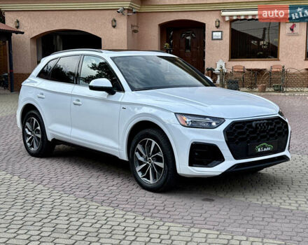 Білий Ауді Ку 5, об'ємом двигуна 2 л та пробігом 5 тис. км за 46500 $, фото 21 на Automoto.ua