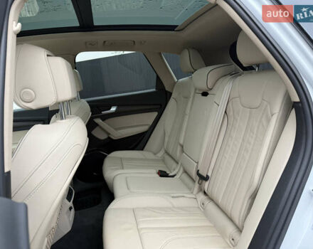 Белый Ауди Ку 5, объемом двигателя 1.98 л и пробегом 21 тыс. км за 38900 $, фото 59 на Automoto.ua