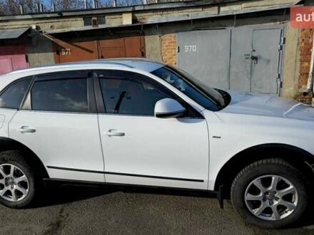 Білий Ауді Ку 5, об'ємом двигуна 2 л та пробігом 212 тис. км за 16000 $, фото 1 на Automoto.ua