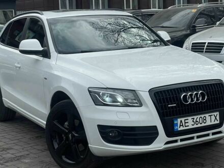 Ауди Ку 5 2010 в Днепре (Днепропетровске) на Automoto.ua Белый Ауди Ку 5, объемом двигателя 2 л и пробегом 270 тыс. км за 13999 $, фото 1 на Automoto.ua