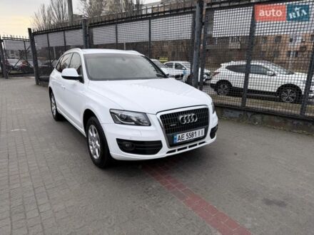 Белый Ауди Ку 5, объемом двигателя 2 л и пробегом 205 тыс. км за 10900 $, фото 1 на Automoto.ua