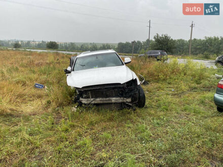 Белый Ауди Ку 5, объемом двигателя 1.97 л и пробегом 360 тыс. км за 10000 $, фото 1 на Automoto.ua