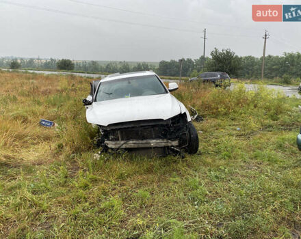 Белый Ауди Ку 5, объемом двигателя 1.97 л и пробегом 360 тыс. км за 10000 $, фото 1 на Automoto.ua