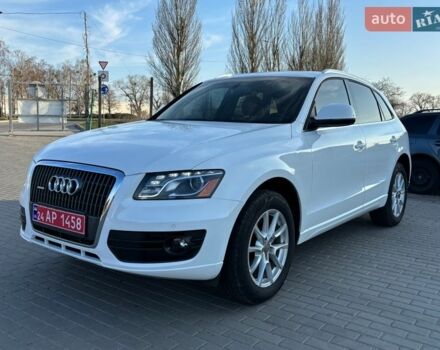 Белый Ауди Ку 5, объемом двигателя 2 л и пробегом 181 тыс. км за 13500 $, фото 1 на Automoto.ua