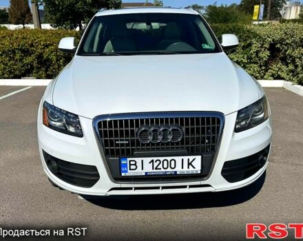 Ауди Ку 5 2011 в Запорожье на Automoto.ua Белый Ауди Ку 5, объемом двигателя 2 л и пробегом 106 тыс. км за 17700 $, фото 1 на Automoto.ua