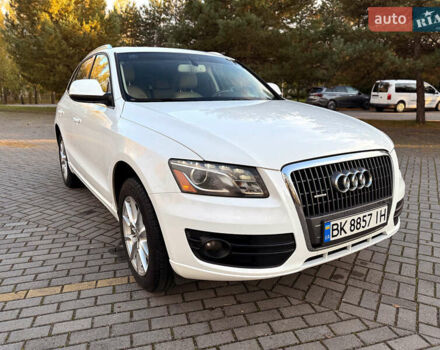 Белый Ауди Ку 5, объемом двигателя 2 л и пробегом 292 тыс. км за 11450 $, фото 1 на Automoto.ua