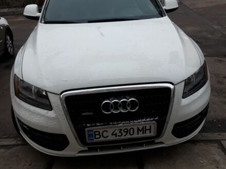 Білий Ауді Ку 5, об'ємом двигуна 2 л та пробігом 252 тис. км за 11200 $, фото 1 на Automoto.ua