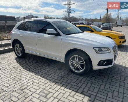 Білий Ауді Ку 5, об'ємом двигуна 2 л та пробігом 240 тис. км за 13000 $, фото 1 на Automoto.ua