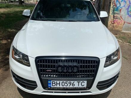 Белый Ауди Ку 5, объемом двигателя 1.98 л и пробегом 303 тыс. км за 11000 $, фото 1 на Automoto.ua