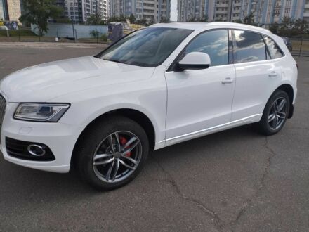 Ауді Ку 5 2012 у Києві на Automoto.ua Білий Ауді Ку 5, об'ємом двигуна 2 л та пробігом 150 тис. км за 13900 $, фото 1 на Automoto.ua