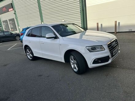 Белый Ауди Ку 5, объемом двигателя 2 л и пробегом 250 тыс. км за 8800 $, фото 1 на Automoto.ua