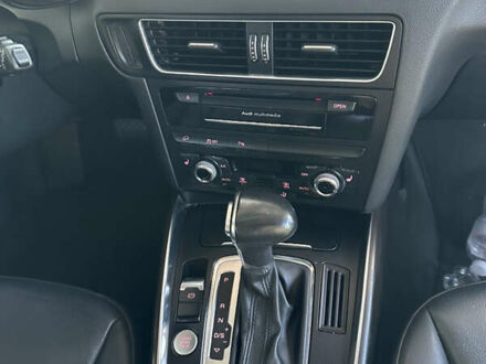 Белый Ауди Ку 5, объемом двигателя 1.98 л и пробегом 240 тыс. км за 15800 $, фото 1 на Automoto.ua