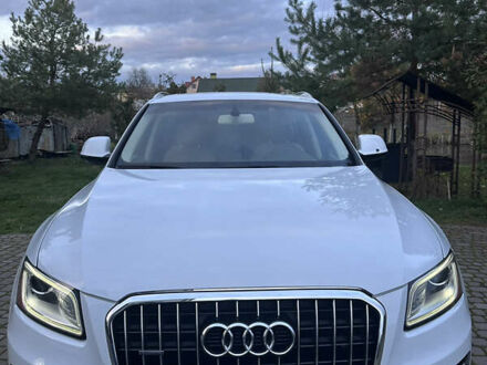 Белый Ауди Ку 5, объемом двигателя 2 л и пробегом 141 тыс. км за 16000 $, фото 1 на Automoto.ua