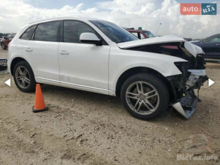 Білий Ауді Ку 5, об'ємом двигуна 2 л та пробігом 45 тис. км за 9799 $, фото 1 на Automoto.ua