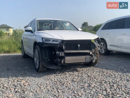 Ауди Ку 5 2017 в Львове на Automoto.ua Белый Ауди Ку 5, объемом двигателя 2 л и пробегом 69 тыс. км за 22400 $, фото 1 на Automoto.ua