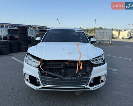 Білий Ауді Ку 5, об'ємом двигуна 2 л та пробігом 160 тис. км за 16300 $, фото 1 на Automoto.ua