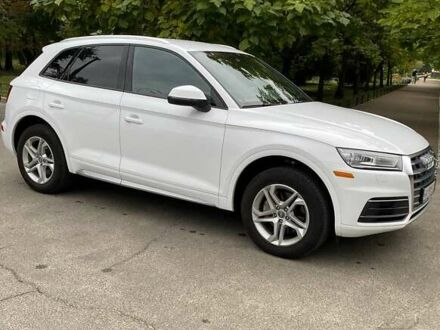 Ауді Ку 5 2017 у Києві на Automoto.ua Білий Ауді Ку 5, об'ємом двигуна 1.98 л та пробігом 145 тис. км за 25700 $, фото 1 на Automoto.ua