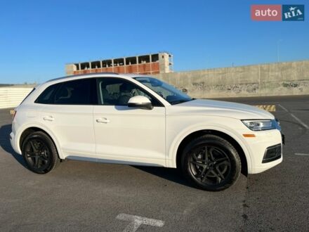 Белый Ауди Ку 5, объемом двигателя 2 л и пробегом 162 тыс. км за 22900 $, фото 1 на Automoto.ua