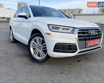 Белый Ауди Ку 5, объемом двигателя 2 л и пробегом 173 тыс. км за 24900 $, фото 1 на Automoto.ua