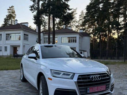 Белый Ауди Ку 5, объемом двигателя 2 л и пробегом 167 тыс. км за 27400 $, фото 1 на Automoto.ua