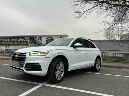 Белый Ауди Ку 5, объемом двигателя 2 л и пробегом 107 тыс. км за 26900 $, фото 1 на Automoto.ua