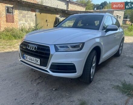 Білий Ауді Ку 5, об'ємом двигуна 1.98 л та пробігом 82 тис. км за 27000 $, фото 1 на Automoto.ua