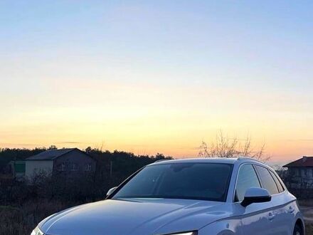 Белый Ауди Ку 5, объемом двигателя 2 л и пробегом 127 тыс. км за 38400 $, фото 1 на Automoto.ua