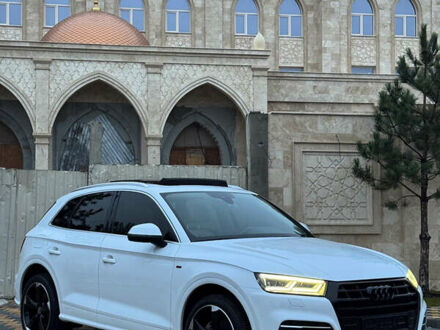 Білий Ауді Ку 5, об'ємом двигуна 2 л та пробігом 108 тис. км за 28500 $, фото 1 на Automoto.ua