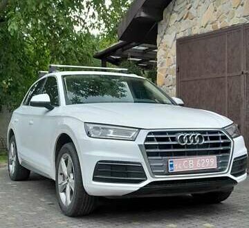 Ауди Ку 5 2019 в Стрые на Automoto.ua Белый Ауди Ку 5, объемом двигателя 1.98 л и пробегом 123 тыс. км за 22499 $, фото 1 на Automoto.ua