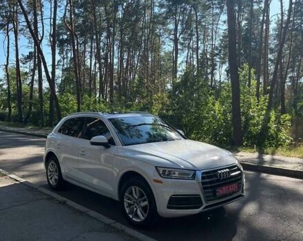 Білий Ауді Ку 5, об'ємом двигуна 2 л та пробігом 93 тис. км за 30300 $, фото 1 на Automoto.ua
