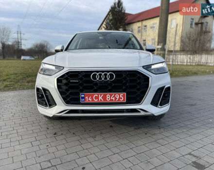 Белый Ауди Ку 5, объемом двигателя 2 л и пробегом 56 тыс. км за 38400 $, фото 1 на Automoto.ua